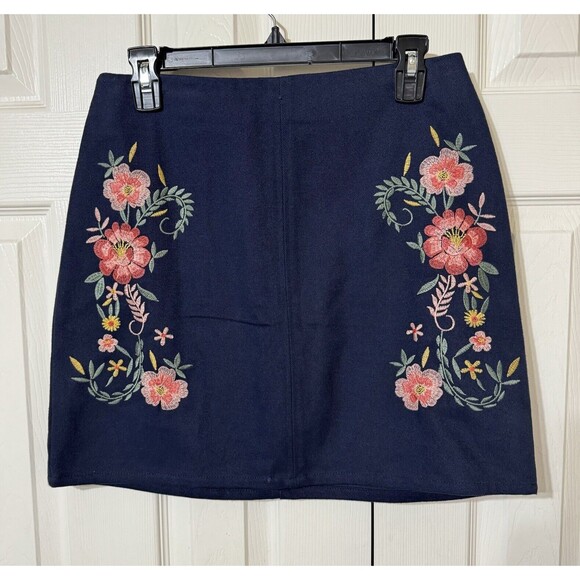 EUC Mi Ami Embroidered Floral Skirt Brushed Denim Dark Blue Pencil Skirt-Size M - Picture 1 of 4